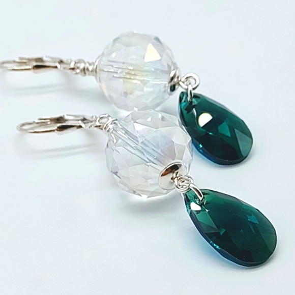Sterling Silver Emerald Green Swarovski Crystal Dangle Earrings - Picture 1 of 7